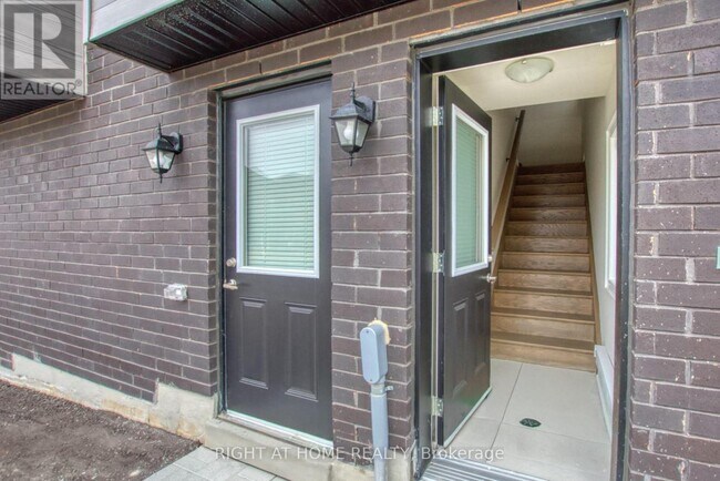 Photo - 31 John Rolph St