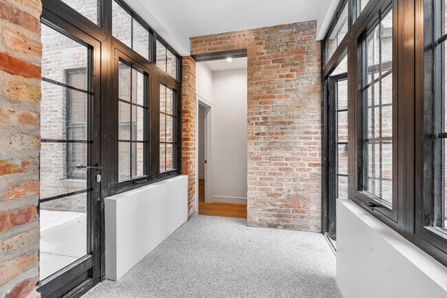 Photo - 1810 N Wells St Unit Lincoln Park Mews