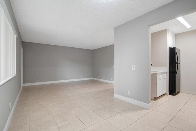 Photo - 516 Meadows Cir