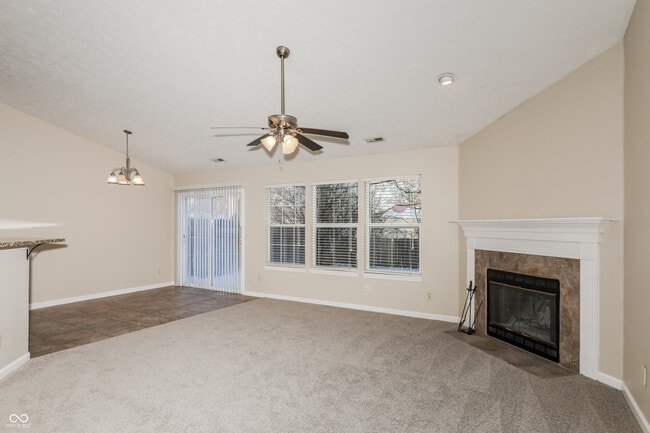 Photo - 2011 Lohr Dr