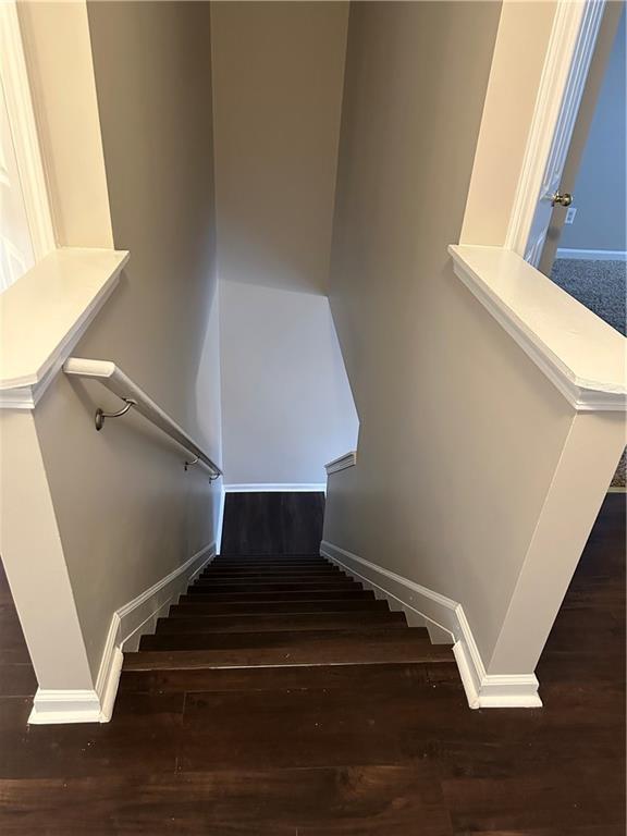 Photo - 590 Clairidge Ln SW