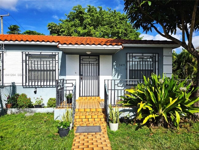 Building Photo - 3475 SW 27th St Unit 3475