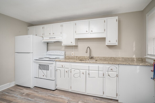 Photo - 814 Sunset Ave Unit Apt #1