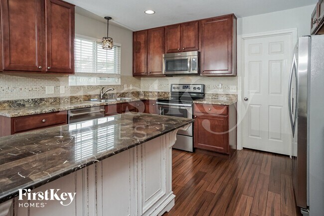 Photo - 1256 Carrington Pl