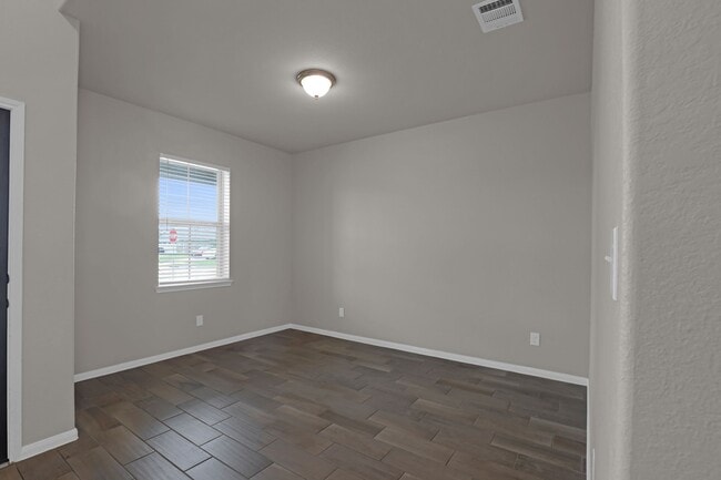 Photo - 430 Walnut Branch Dr