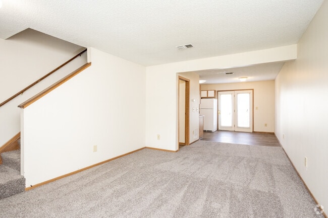 2BR, 1.5BA - 1,050 SF - Quatz