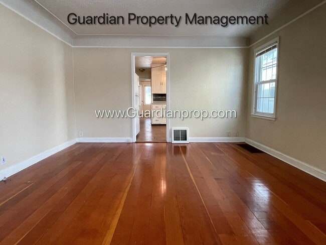 Photo - 4618-4620 Cedar Ave S Unidad 4618