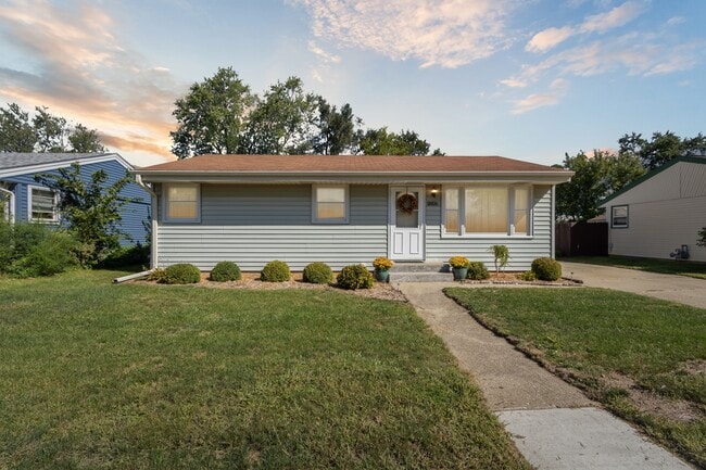 Building Photo - 2026 Evans Ave Rental