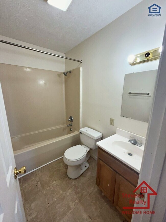Photo - 106 Dogwood Pointe Dr