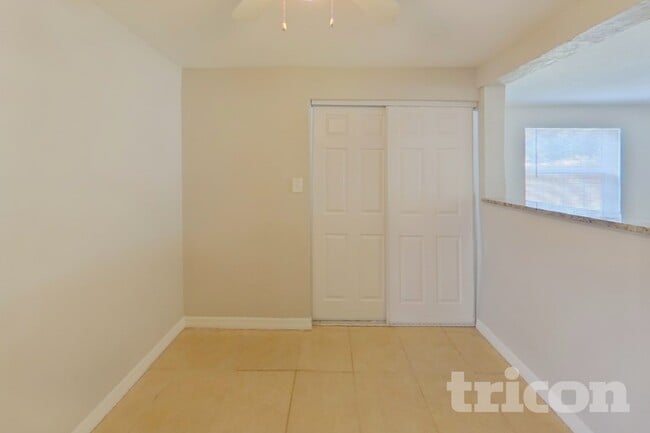Photo - 8636 Oriole Ln