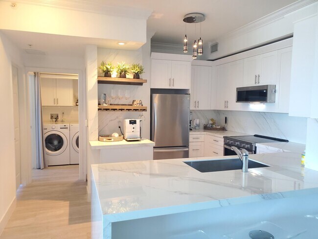 Photo - 802 W Windward Way Unit 303