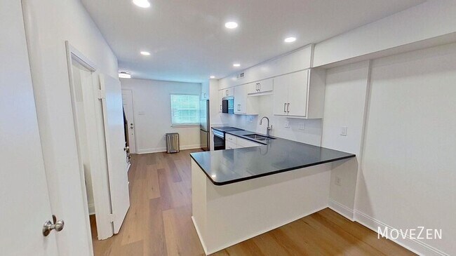 Photo - 2530 E North St Unidad 14G