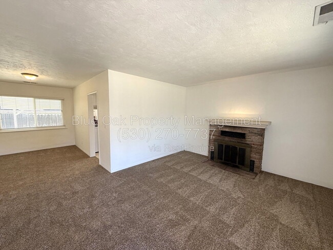 Photo - 172 Connors Ave