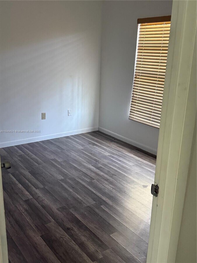 Photo - 4479 NW 185th St