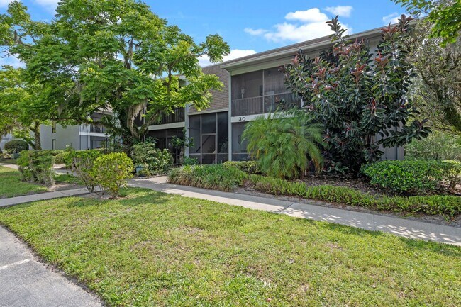 Lovely 1/1 condo in Winter Springs ~ Fresh... - Lovely 1/1 condo in Winter Springs ~ Fresh... Unit 22