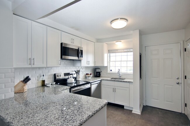 Photo - 256 Washington Blvd Unit 9