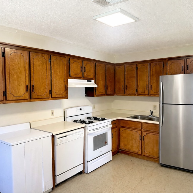 Photo - 107 Dorman Ave