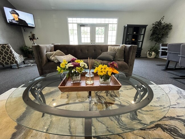 Oak Brook Park Apartments