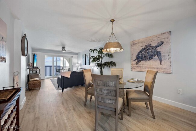 26000 Hickory Blvd Unit 805