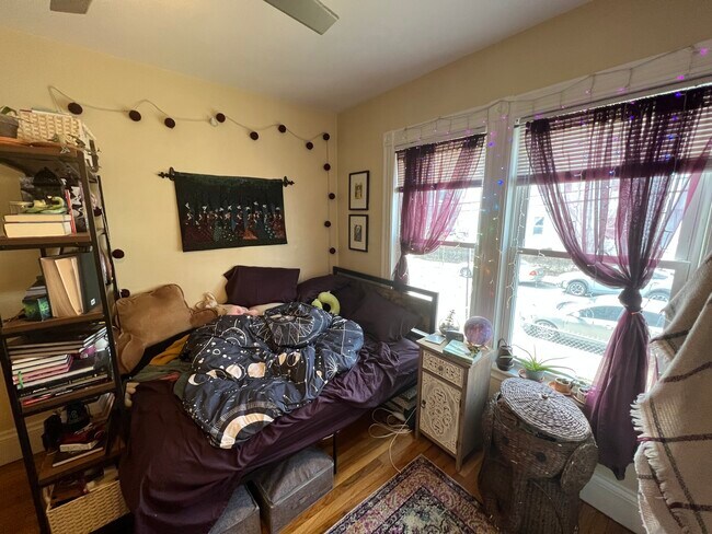 87 Morrison Ave