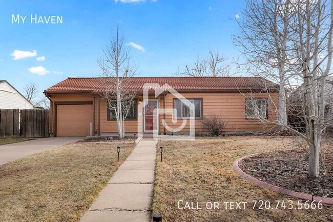 Building Photo - 3032 S Glencoe St