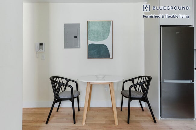 Photo - 226-230 W 97th St Unidad FL8-ID1538