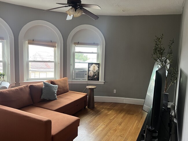 Photo - 267 Washington Ave Unit 5