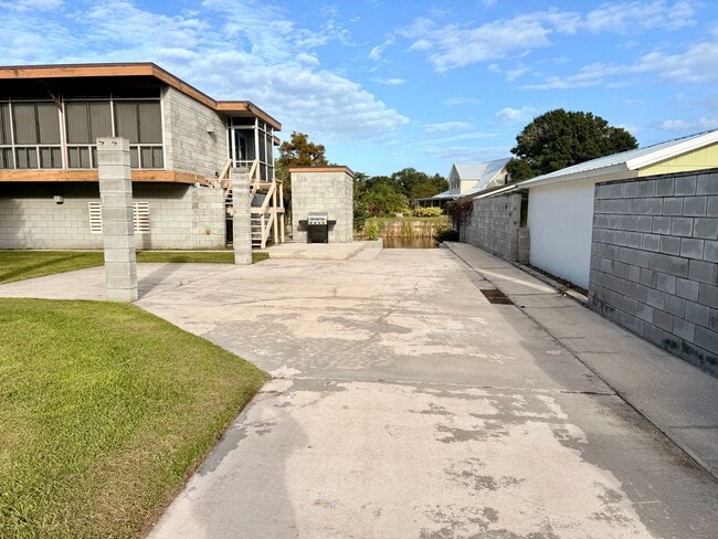 Photo - 160 N Lakeview Dr Unidad #2