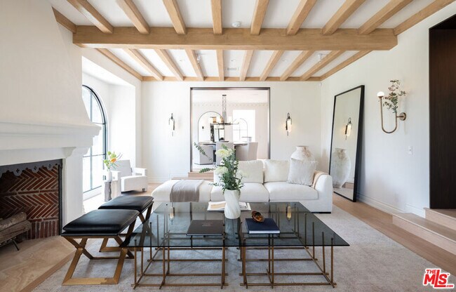 Photo - 1121 Tower Rd