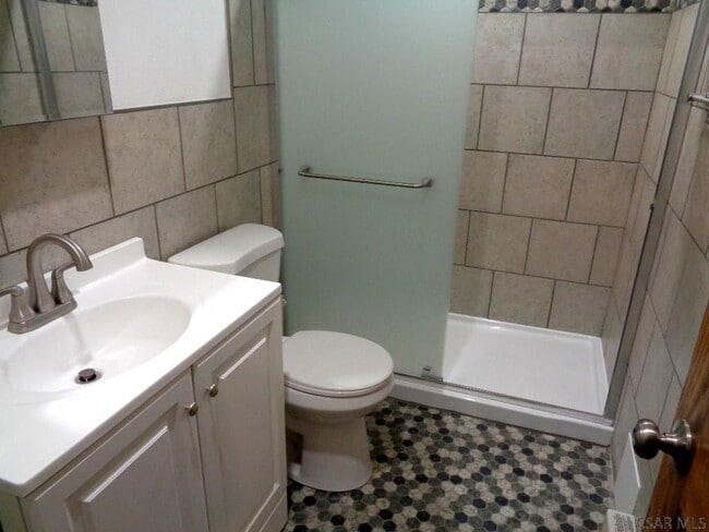 Photo - 626 Evergreen St