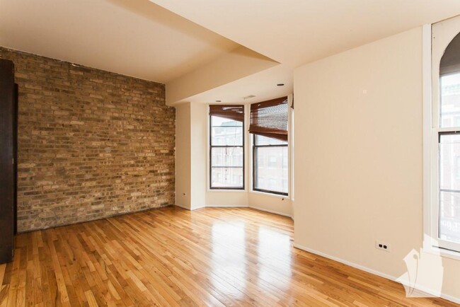 Photo - 2900 N Broadway St Condo Unit 2