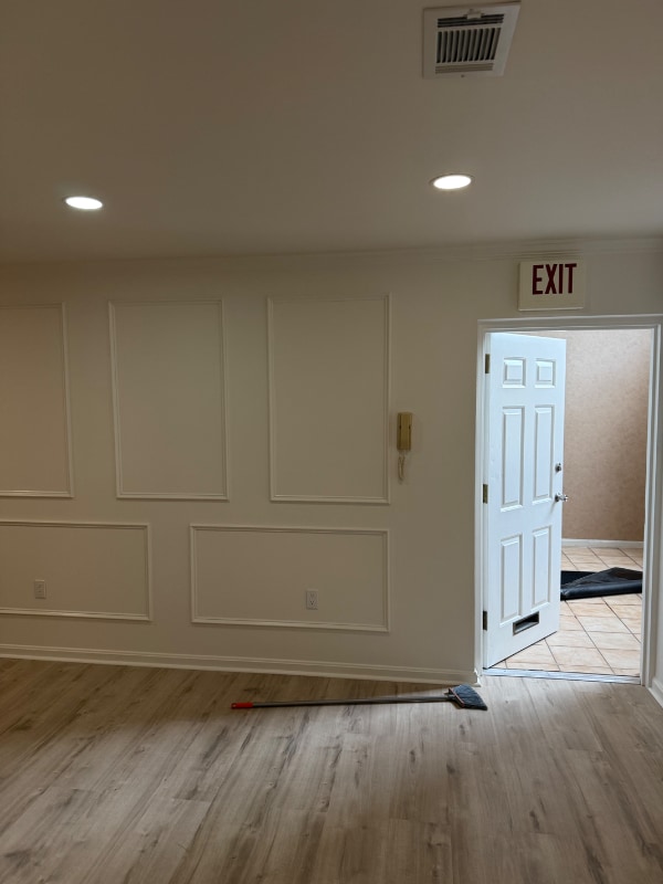 Building Photo - 5016 Dorsey Hall Dr