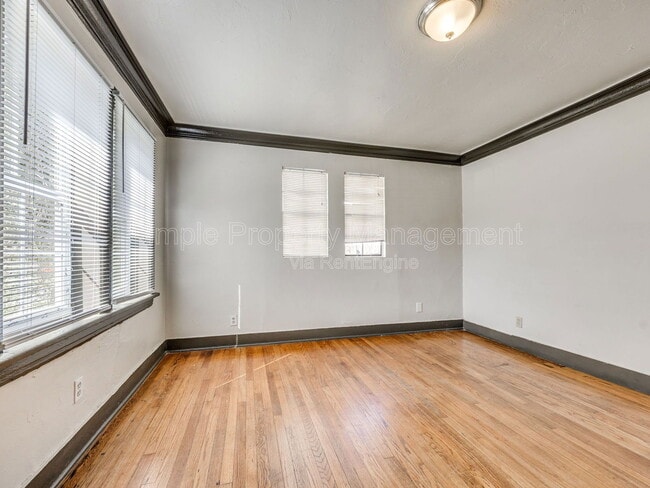 Photo - 2357 W Park Pl