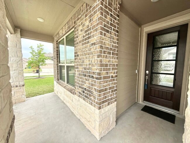 Photo - 1301 Tan Gable Ln