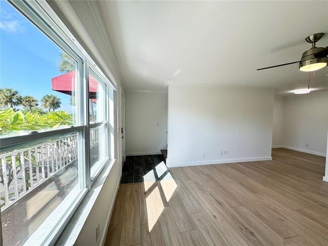 Photo - 9205 Tudor Dr