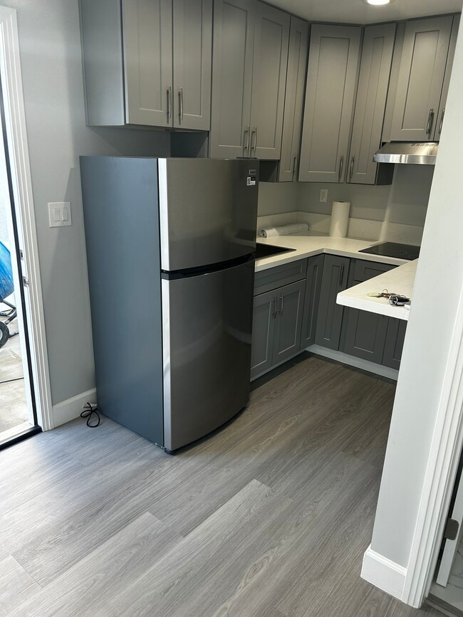 Building Photo - 7814 Lindley Ave Unit Junior ADU