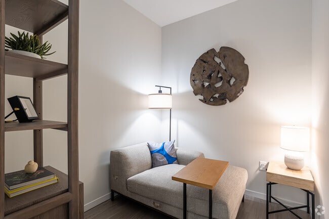 1BR, 1BA