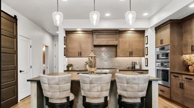 Photo - 4422 E Parkcenter Blvd