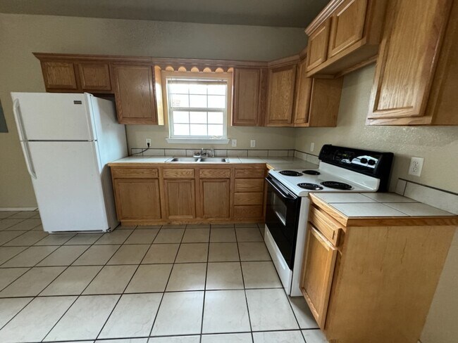 Photo - 1001 Pile St