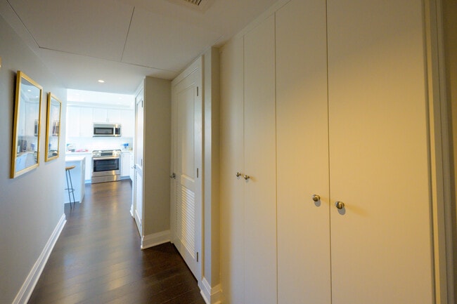 Photo - 925 N Fairfax St Unit 502