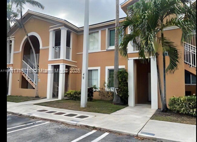 Photo - 7200 NW 177th St Unidad 1067