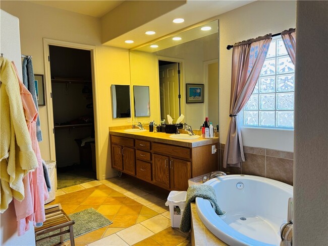 Photo - 2853 Esmerelda Dr