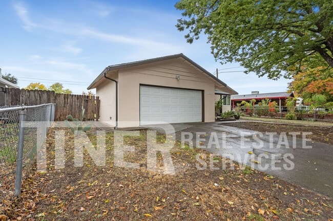 Photo - 7520 Schreiner St