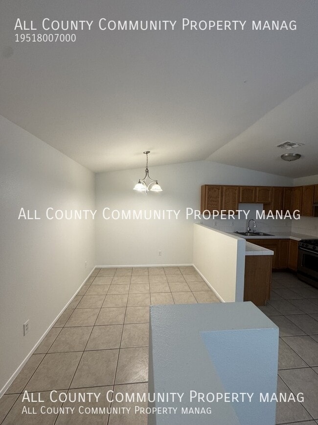 Photo - 58439 Palisade Dr