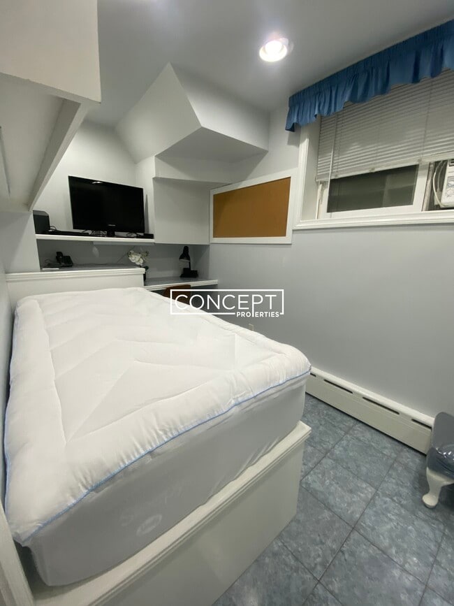 Photo - 101 Orleans St Unit 1FB