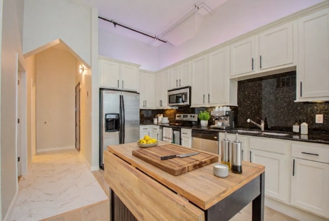 Photo - 705 Main St Unidad 505