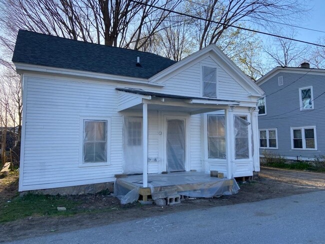 Building Photo - 9 Browning Pl Unit B Rental