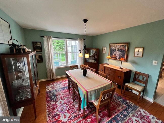 Photo - 1506 E Mermaid Ln