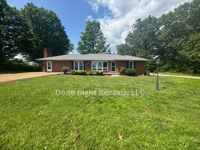 Building Photo - 388 E Noel Dr Rental