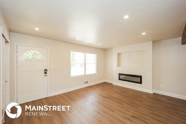 Photo - 1988 Virginia Ave